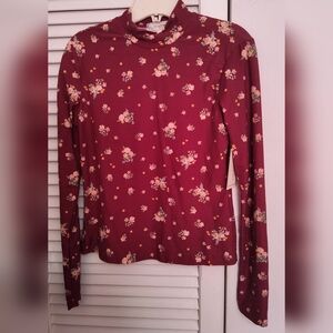 10/$10 🔥 Elegant Floral Long Sleeve Top - Maroon